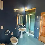 Le Nocciole - 2 Bedrooms & 2 Bathrooms *
